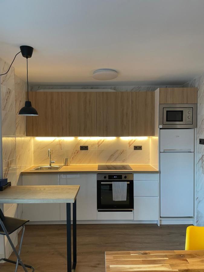 Cozy Apartment 6' From San Sebastian + Parking Usurbil Exterior photo